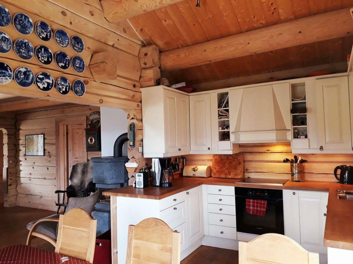 Blazerbu Four-Bedroom Chalet Myro Екстериор снимка
