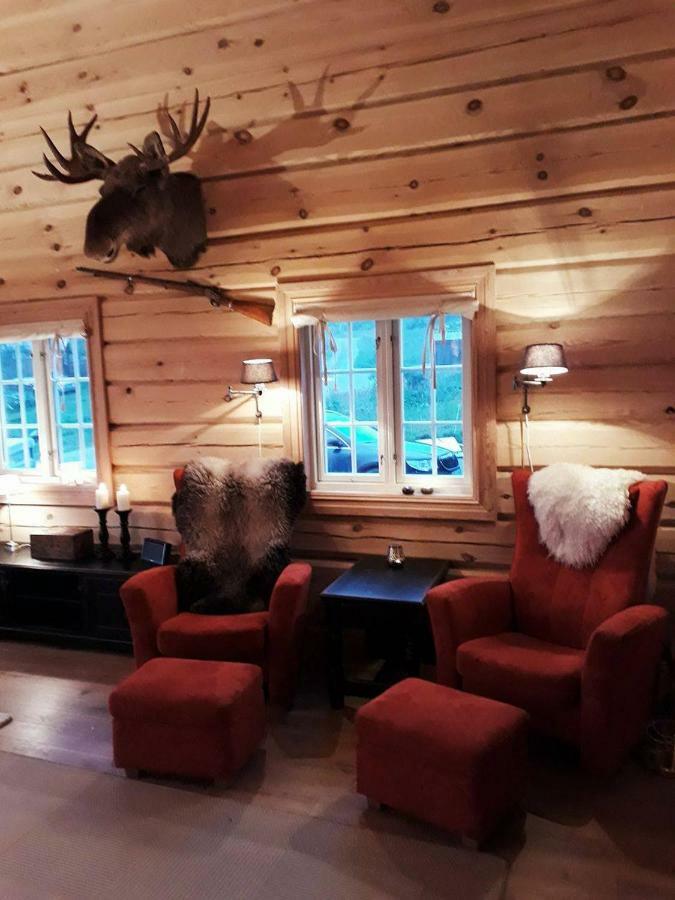 Blazerbu Four-Bedroom Chalet Myro Екстериор снимка