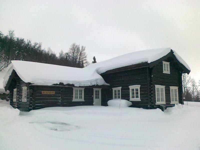 Blazerbu Four-Bedroom Chalet Myro Екстериор снимка